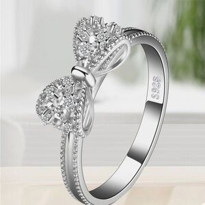 Cubic Diamond Silver Bow Ring Size 7